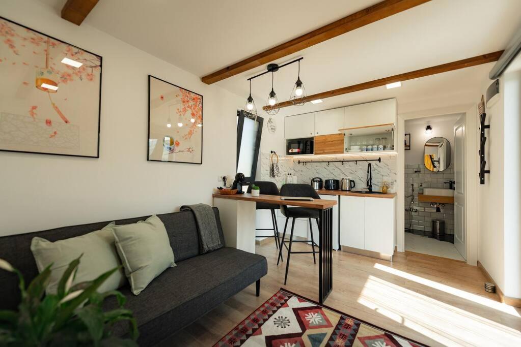 tinyhouse cubic livingroom